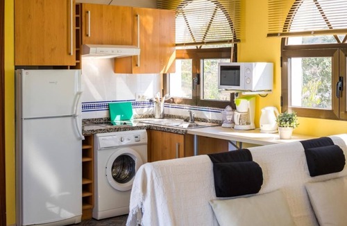 Chilches Apartment | "Córdoba" mit Gemeinschaftspool und fantastischer Aussicht in einem andalusisch by Interhome