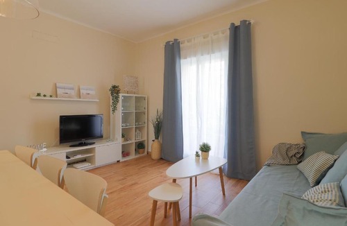 Bailen-Miraflores Apartment | C102 - Huge and Stylish 5 Bedroom by the Center