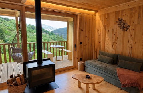 Ibias Municipality Cabin | Cabanas do Navia - Mencía - Ideal for families and couples - Pets allowed