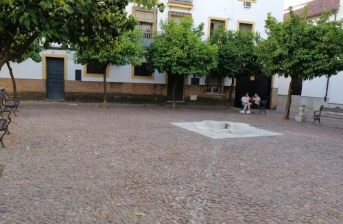 Distrito Centro Apartment | CALLE ABEJAR,PLAZA