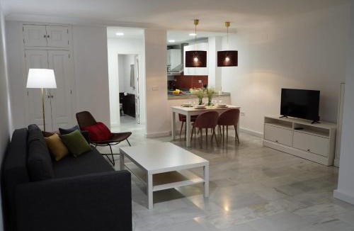 Distrito Centro Apartment | CALLE ABEJAR,PLAZA