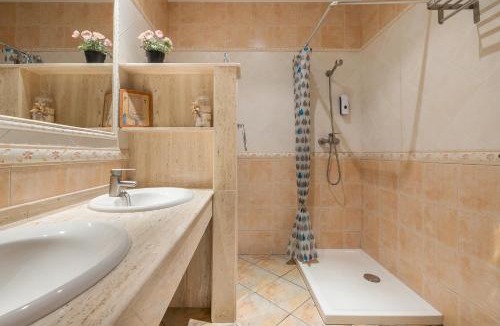 Almodovar del Rio House | Can León