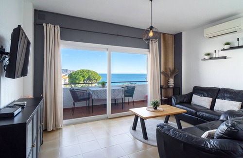 Nerja City Centre Apartment | Carabeo 36 Studio by Casasol