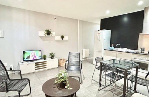 Entrevias Apartment | Cardeñosa 2/Asamblea Centro