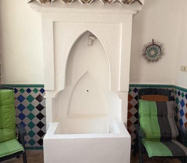 Beiro Villa | Carmen de la Muralla - con Piscina y Parking gratuito en Albaicín Granada