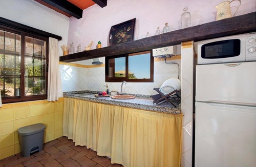 El Gastor Villa | Casa Acogedora - Two Bedroom Villa, Sleeps 4