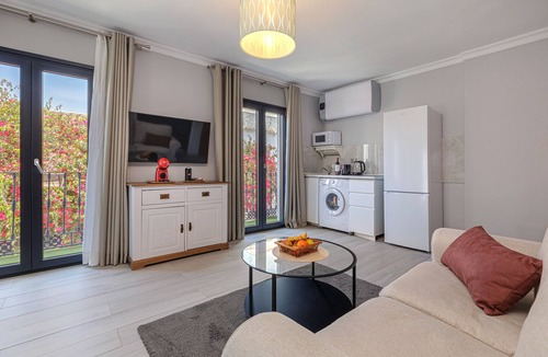 Marbella City Centre Apartment | Casa Ancha 10 | Boho Suite