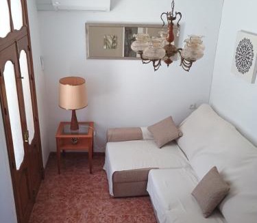 Cuevas del Becerro House | Casa Andalucía
