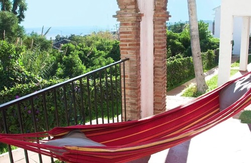 La Capellania Apartment | ★Casa Annabel walk to beach/train and all amenities UK TV/fast WIFI★