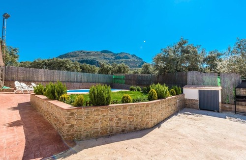 Villanueva del Trabuco Villa | Casa Ardila Alba Villanueva del Trabuco by Ruralidays