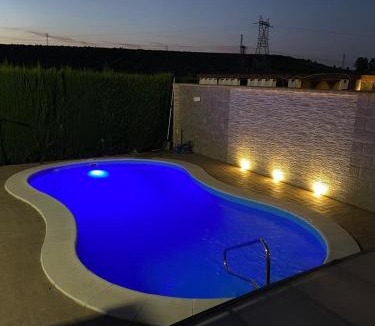Linares Villa | Casa Aries - Villa con piscina privada