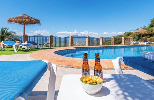 Alora Villa | Casa Berrocal Álora by Ruralidays