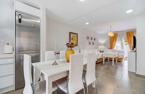 Rota Apartment | Casa Blanca Apartment with Private Terrace, Balcony and Wi-Fi