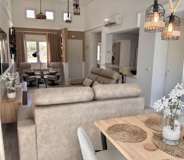 Torre-Pacheco Villa | Casa Bonita Sleeps 4 with Private Pool