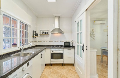 Carretera de Cadiz House | Casa Butterfly cerca de la playa by Lovely Home