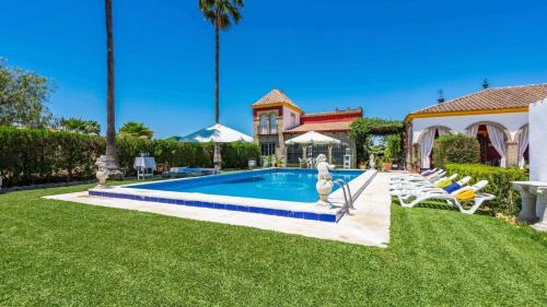 Los Palacios y Villafranca House | Casa Campo La Capilla Los Palacios y Villafranca by Ruralidays