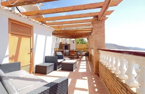 Canillas de Aceituno Apartment | Casa Canillas - amazing views, hiker's paradise, village center, sleeps 4-6!