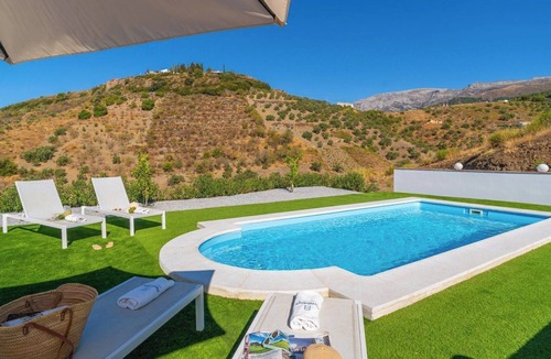 Canillas de Albaida Villa | Casa Ceferino Canillas de Albaida by Ruralidays