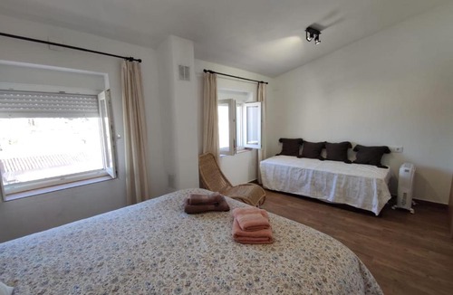 Constantina House | Casa Cerro Luna