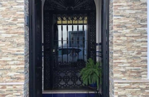 Distrito Noroeste House | Casa Con Alma - Cordoba - Spacious vacation home.