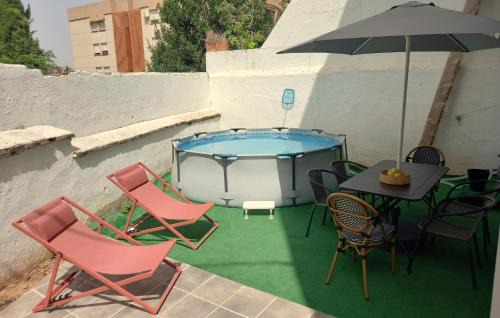 Cervantes House | Casa con jardín, aparcamiento