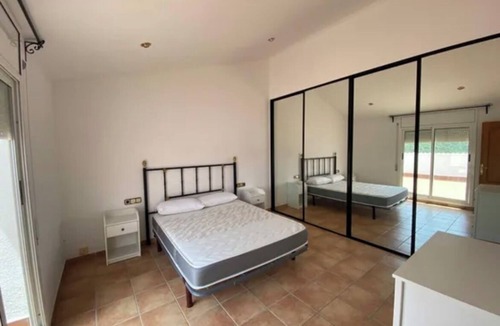 Vidreres Ski Chalet | Casa con Piscina y Cocina Exterior, Lloret de Mar