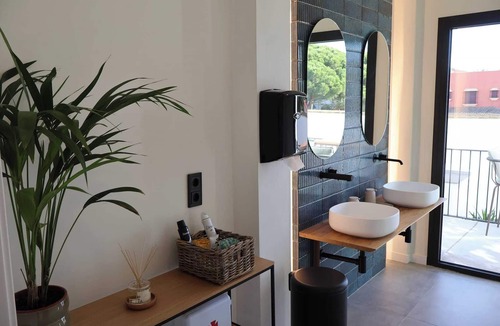 Chiclana de la Frontera Hotel | Casa Cuatro Boutique Hotel - Adults Recommended