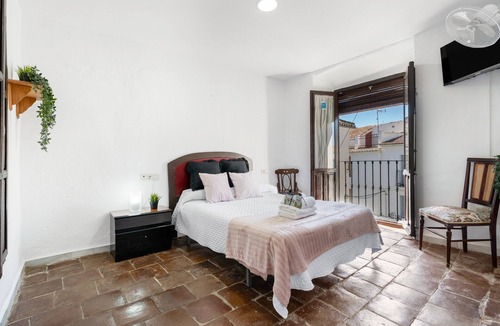 Alhama de Granada Apartment | Casa Cubo Rural Home H12 – Authentic Charm in Alhama de Granada