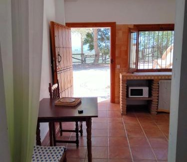 Fontanar House | Casa Cueva Salamandra con chimenea y piscina privada