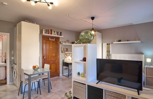 Baena Apartment | Casa Curro — Cozy Studio with Garden Views in Baena