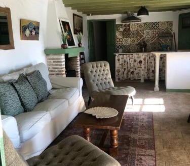 Almodovar del Rio House | Casa del Almezo