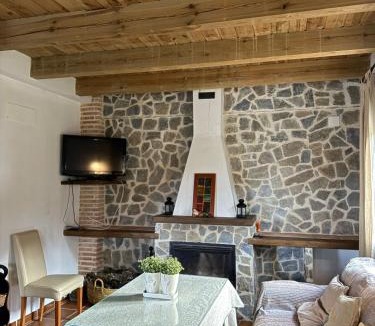 Aracena House | Casa del Arroyo
