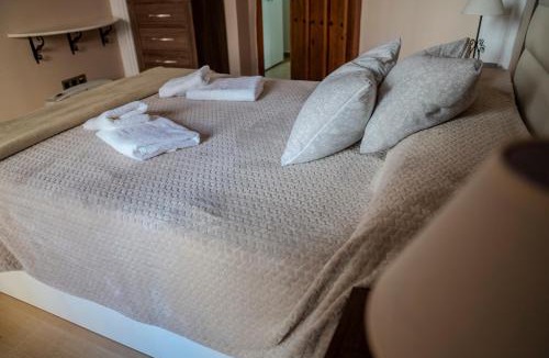 Torrejoncillo Apartment | Casa del Caño Apto 4 El Telar