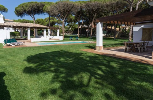 Cabo Roche Villa | Casa del Jardín. 5-star exterior. Beach 400m