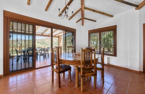 Canillas de Aceituno Villa | Casa del Molino