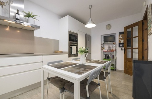 Algeciras Ski Chalet | Casa Del Olivo - House In Algeciras. Free Wifi