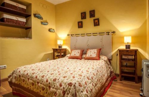 Castro del Rio Apartment | Casa del peregrino Torre de la Muralla- casa completa de 2 dormitorios