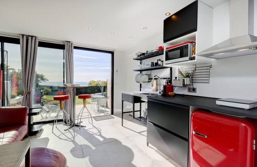 San Roque Apartment | Casa Domino 1 Apartment with Large Terrace, Shared Pool and Free Wi-Fi