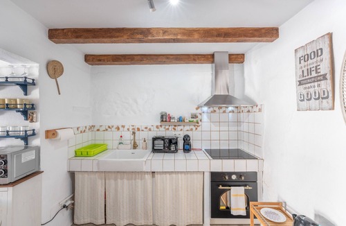 Ardales House | Casa Don Diego: Mountain Views, Wi-Fi, and Air Conditioning
