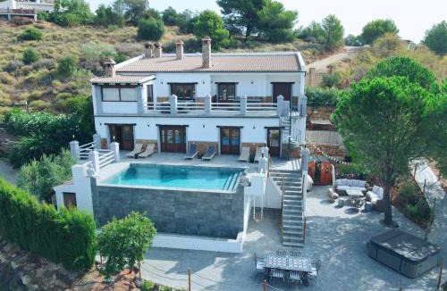 Alozaina House | Casa Eden - Mountain View, Infinity Pool Boutique resort - Adults only