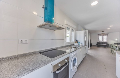 Chiclana de la Frontera House | Casa El Marques: Private Pool, Terrace & Wi-Fi in Chiclana de la Frontera