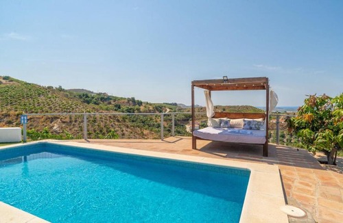Trapiche House | Casa El Mirador de Isabel Vélez-Málaga by Ruralidays
