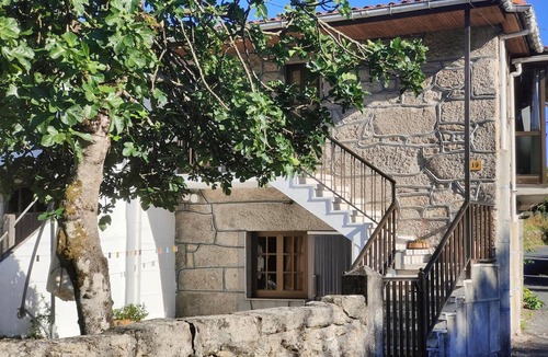 Ramil House | Casa Elena Holiday Home – Mountain Views, Private Garden, Wi-Fi