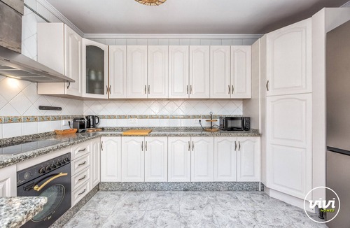 Fuengirola Ski Chalet | Casa Elola | terrace - andalusian - fuengirola