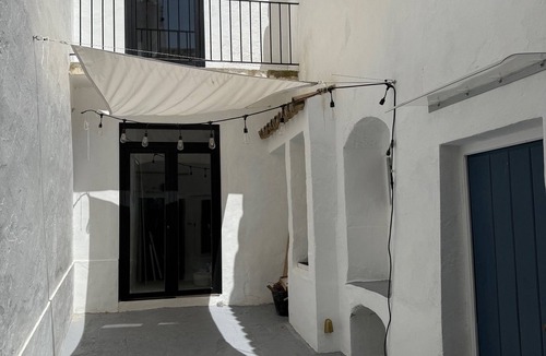 Olvera House | Casa Entre Lunas - Stylish Rustic Retreat in Historic Mountain Village