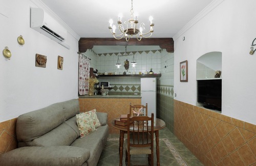 La Puebla de los Infantes Apartment | Casa Rural El Castillo – Historic Retreat with Pool in La Puebla de los Infantes