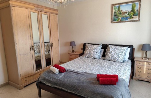 Cullar Vega Bed & Breakfast | Casa Flamenca en El Ventorrillo - Piscina, Tumbonas, Terraza y Aparcamiento