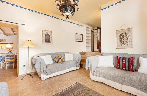 Villanueva de Algaidas House | Casa Furones