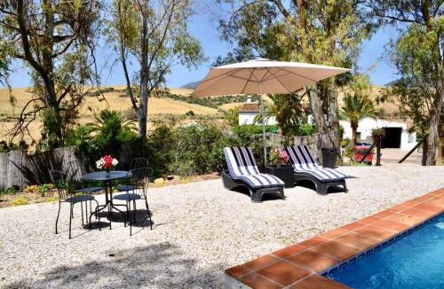 Pizarra House | Casa Grande by Rosas Cantares