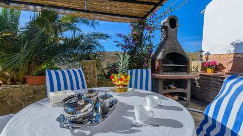 Antequera Villa | Casa Hidalgo Villanueva de la Concepcion by Ruralidays